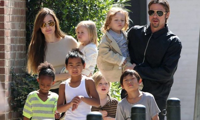 Дочь Джоли и Питта ушла из дома: я больше так не могу