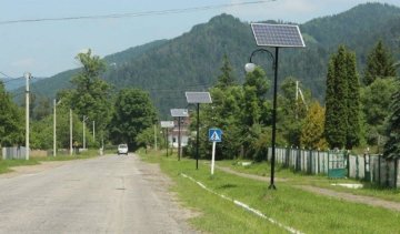 Ліхтарі на сонячних батареях встановили в карпатських селах 