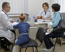 "Переваги" медреформи: хворим дітям відмовляють у допомозі