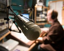 Слушай украинское? Драконовский закон олигархов ставит под угрозу всю нашу культуру