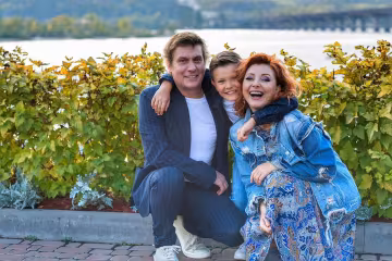 Степан Казанін з родиною