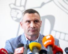 Про корупційні схеми Кличка дізналися усі: "Зірка боксу не став зіркою-мером"