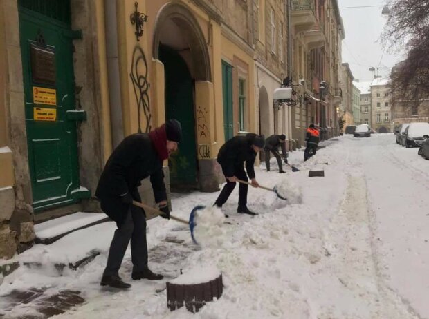 Снег во Львове, фото с фейсбук