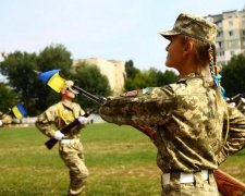 Не сжечь огнем, не одолеть пулями: история крепчайшего флага Украины