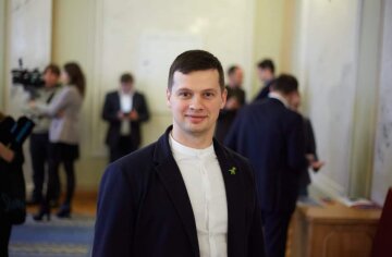 Анатолій Костюх: біографія і досьє, компромат, скрін - Фейсбук
