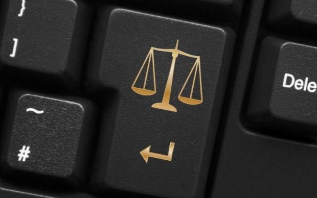 Украинские суды переселят в интернет
