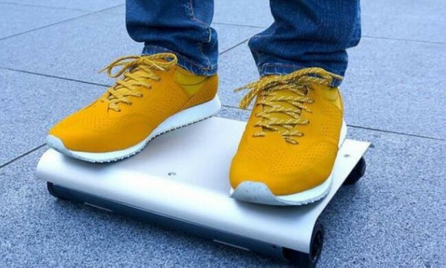 Японець створив «автомобіль в сумці» (відео)