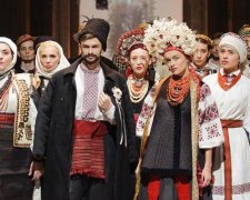 Ukrainian Fashion Week показав лінійку автентичних нарядів (фото)