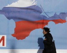 Прогулянки у вольєрі: Путін посадив кримчан у клітки