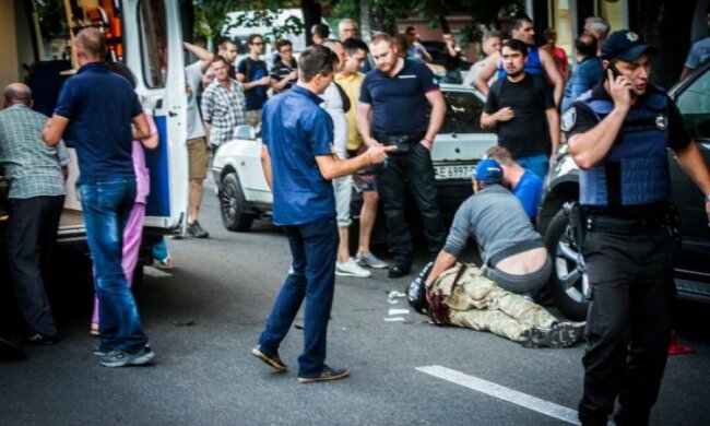 Слезы и ужас: украинцы отреагировали на стрельбу в Днепре