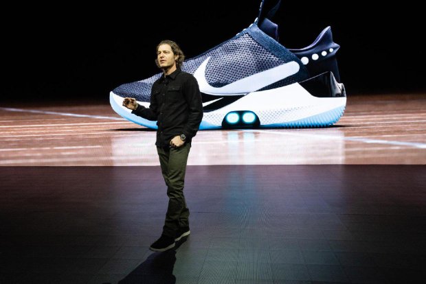 Nike показала умные кроссовки Adapt BB, которые дружат с iPhone: видео