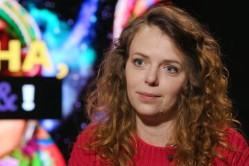 Женя Огурцова, скриншот из видео