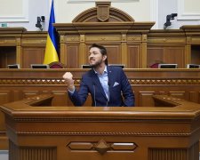 "Вилизую Порошенку, як порохобот, і відпрацьовую темники Банкової?", - пародія на Добкіна обернулося відром бруду для Притули