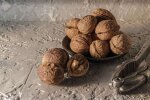 Волоські горіхи, фото meta