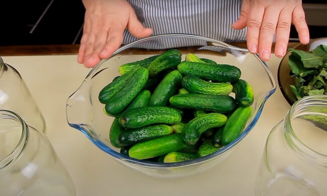 Консервация огурчиков, скриншот: Youtube