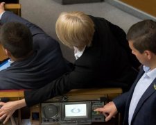 Указания свыше и договорняки: как депутаты продвигают свои интересы в Раде