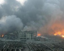 Взрыв возле посольства США: появились видео ЧП в Пекине