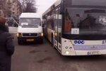 В Запорожье водитель троллейбуса сделала с "голой" пенсионеркой страшное - "За гриву и за борт"