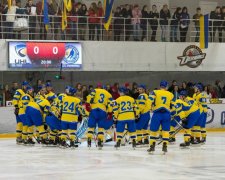 Збірна України провалила старт чемпіонату світу з хокею