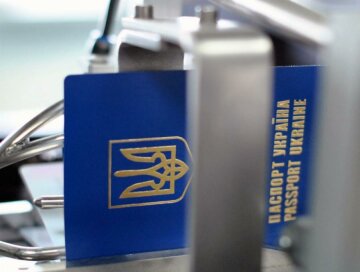 Евросоюз отложил безвизовый режим для украинцев до осени