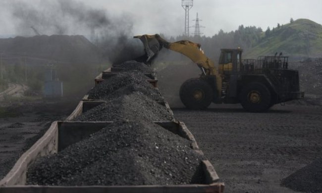 На украинских электростанциях угля осталось на сутки