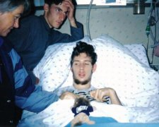 У це неможливо повірити: хлопець вийшов з 12-річної коми і вразив світ розповіддю