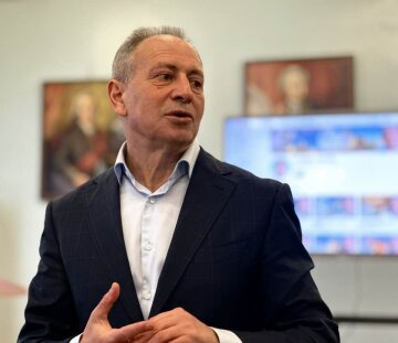 Микола Томенко