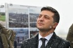 Зеленський взув киян у ковзани: скільки коштують покатеньки на льоду під Офісом президента