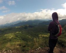 Підкорювач Говерли підняв на ноги рятувальників відразу двох областей