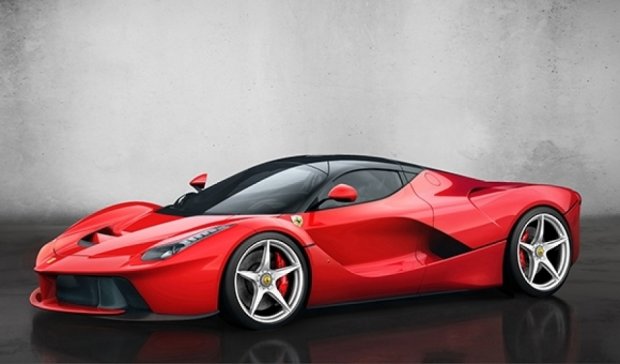 Ferrari  продаст суперкар ради жертв землетрясения в Италии (видео)