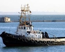 Буксирний теплохід вибухнув під Києвом