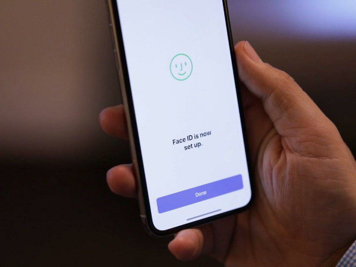 Хваленую защиту Face ID на iPhone успешно взломали - ЗНАЙ ЮА