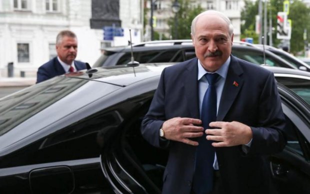 Я на ньому летів: Лукашенко попався на брехні