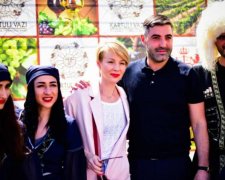 Украинцы колоритно отметили День Независимости Грузии: фото