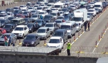 Крымские автомобилисты оказались в ловушке