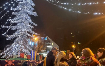 Ялинка в Броварах, фото з соцмереж