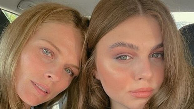 Злата Митчелл и Ольга Фреймут, фото с Instagram