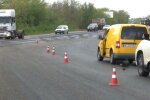 Под Запорожьем дорога к популярному курорту превратилась в полосу препятствий, выдержит не каждый