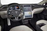 Tesla порадує шанувальників технічними новинками