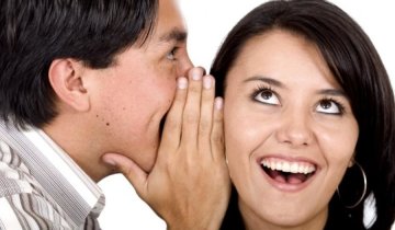 Ученые подтвердили, что женщины любят ушами