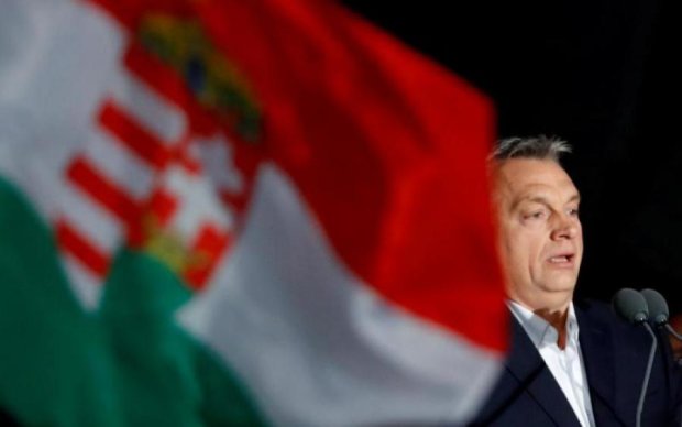 Как у себя дома: Венгрия решила "похозяйничать" на территории Украины
