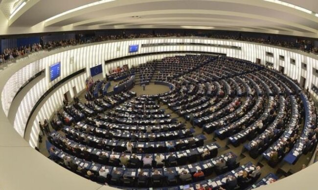 Рассмотрение безвизового режима для Украины затягивается