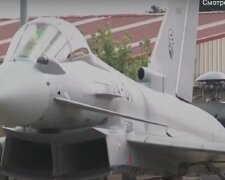 Російський літак зірвав брифінг лідерів Литви та Іспанії, кадр з відео: YouTube