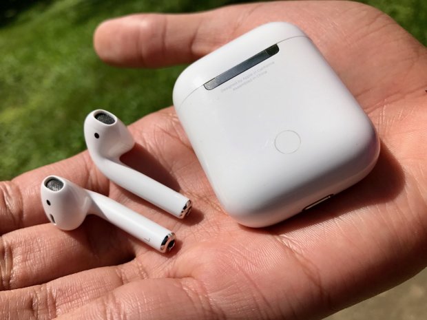 Анонс Airpods 2: Apple представила нові бездротові навушники