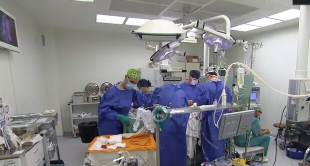 Киевские хирурги совершили невозможное, Украина аплодирует стоя – "Удалили из сердца опухоль размером с яйцо"
