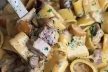 Стейк-паста, кадр из видео