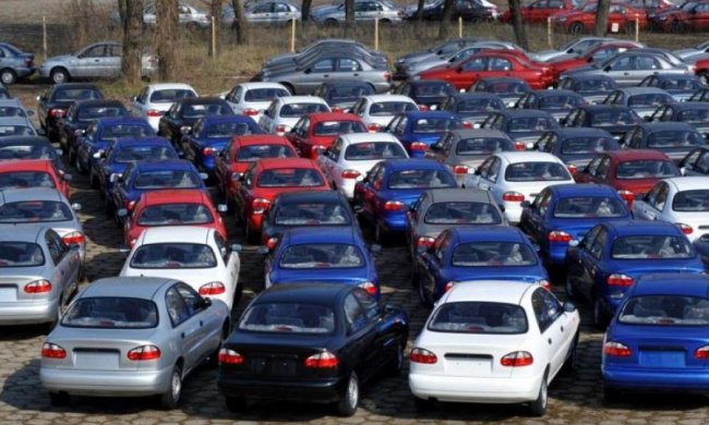 Налітай! В Україні подешевіють євробляхи: оприлюднена вартість розтаможки