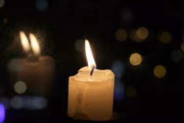 Помер зірка Сватів 