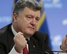 Порошенко вимагає скасування недоторканності суддів