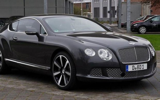 Цена вас шокирует: Bentley показала свою версию iPhone X